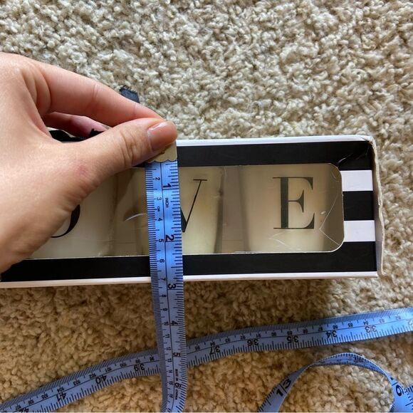 NWOT - Set of 4 scented votive “LOVE” candles Bloom and Prosper - Picture 2 of 6